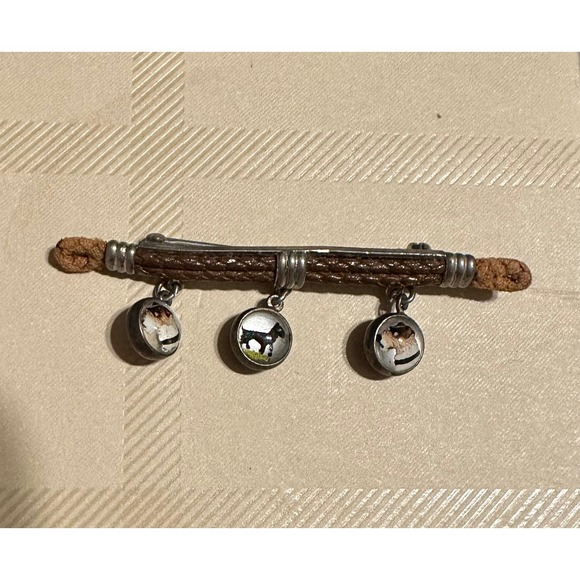 unbranded Jewelry - Art Deco Essex Crystal Reverse Painted Intaglio Pin Terrier Dog